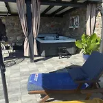 House Pati Willa Bribir (Primorje-Gorski Kotar)