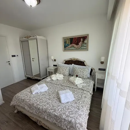 House Pati Villa *